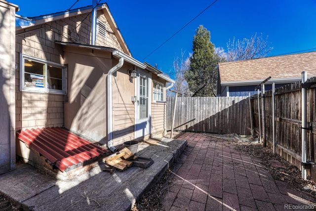 2313 W Bijou Street, Colorado Springs, CO 80904