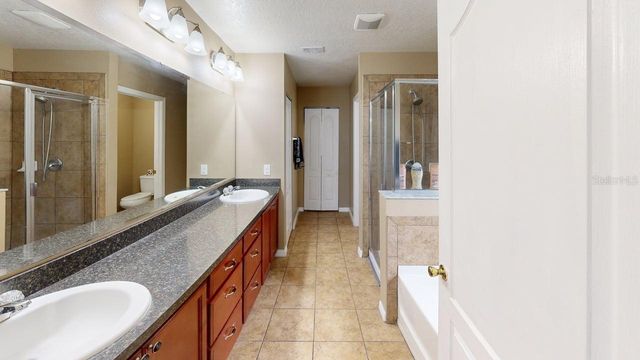 1758 DUNEDIN DRIVE, Tavares, FL 32778