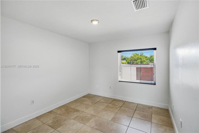 5113 SW 138th Ave Cir, Miami, FL 33175