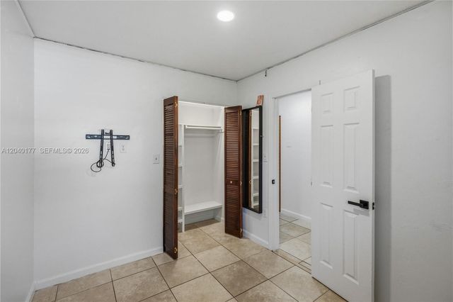 5113 SW 138th Ave Cir, Miami, FL 33175