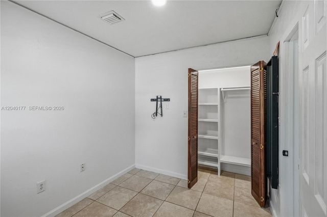 5113 SW 138th Ave Cir, Miami, FL 33175