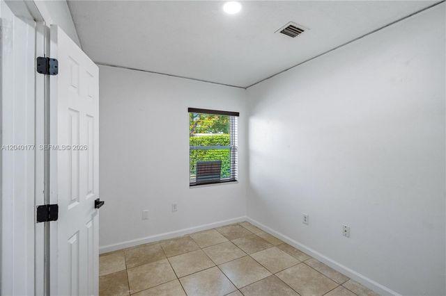 5113 SW 138th Ave Cir, Miami, FL 33175