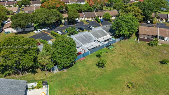 5113 SW 138th Ave Cir, Miami, FL 33175