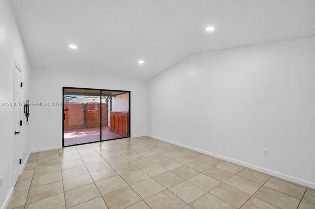 5113 SW 138th Ave Cir, Miami, FL 33175