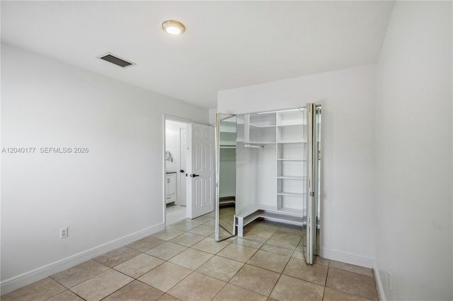 5113 SW 138th Ave Cir, Miami, FL 33175