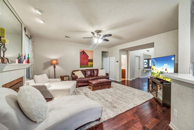 6702 Springcrest Drive, Sugar Land, TX 77479