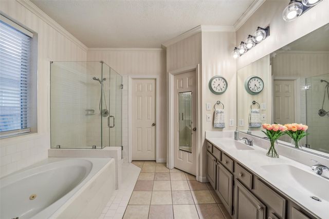 6702 Springcrest Drive, Sugar Land, TX 77479