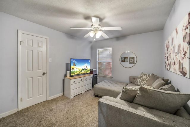 6702 Springcrest Drive, Sugar Land, TX 77479