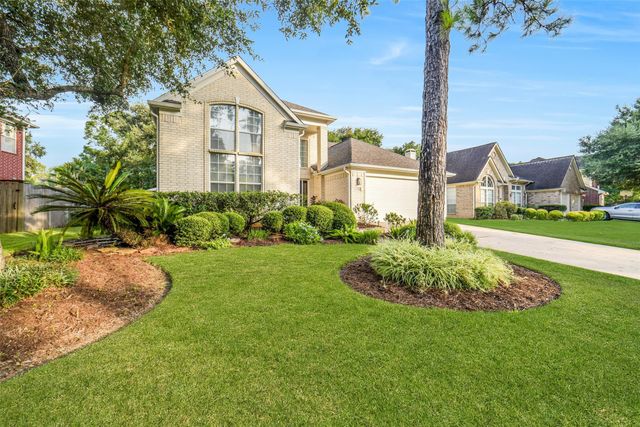 6702 Springcrest Drive, Sugar Land, TX 77479