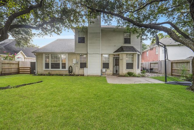 6702 Springcrest Drive, Sugar Land, TX 77479