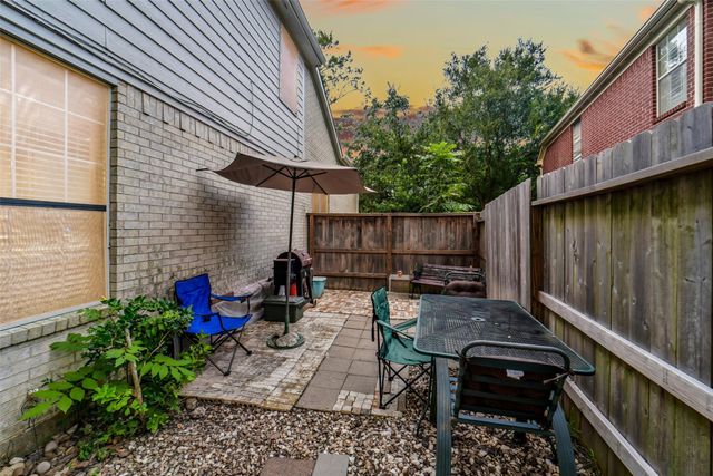 6702 Springcrest Drive, Sugar Land, TX 77479