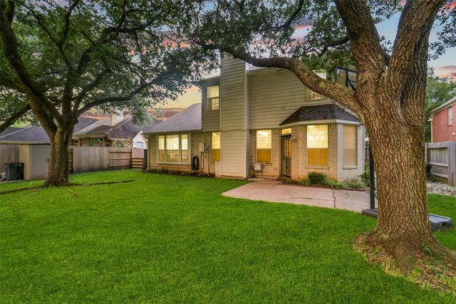 6702 Springcrest Drive, Sugar Land, TX 77479