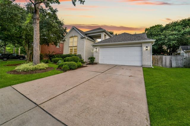 6702 Springcrest Drive, Sugar Land, TX 77479