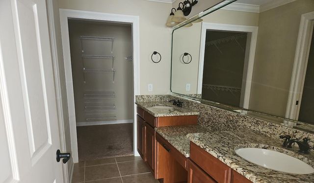 320-1 Hidden Creek Circle, Dothan, AL 36301