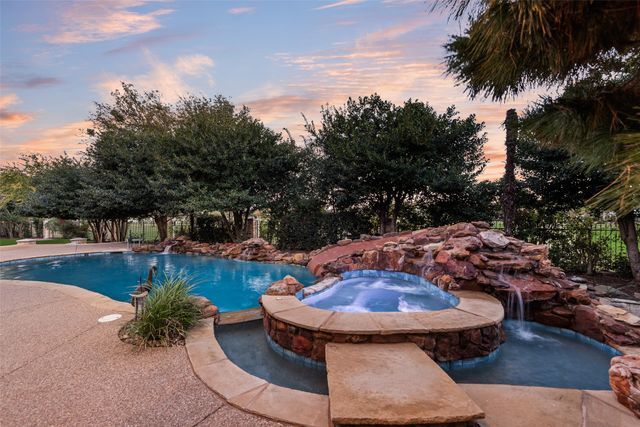 10 Stephens Court, Trophy Club, TX 76262