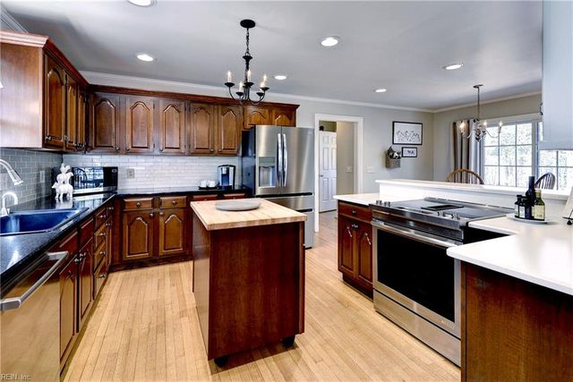 107 Landsdown, Williamsburg, VA 23188