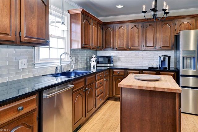 107 Landsdown, Williamsburg, VA 23188