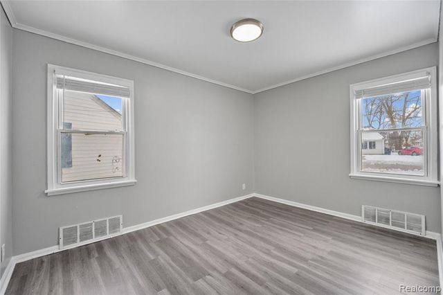 10760 Troy Street, Oak Park, MI 48237