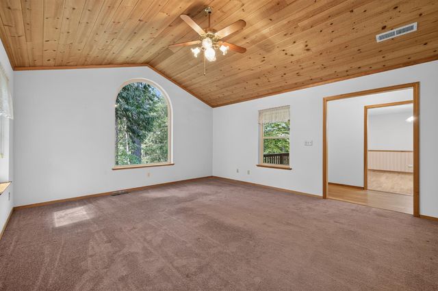 6460 Topaz Dr, Pollock Pines, CA 95726