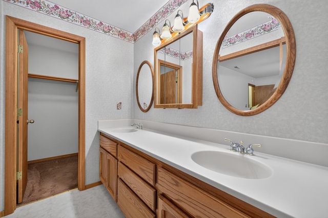 6460 Topaz Dr, Pollock Pines, CA 95726