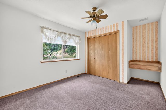 6460 Topaz Dr, Pollock Pines, CA 95726