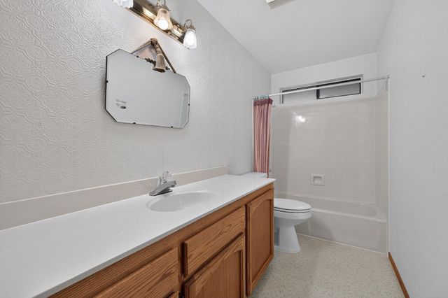 6460 Topaz Dr, Pollock Pines, CA 95726