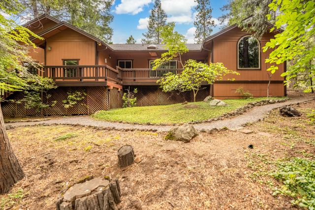 6460 Topaz Dr, Pollock Pines, CA 95726