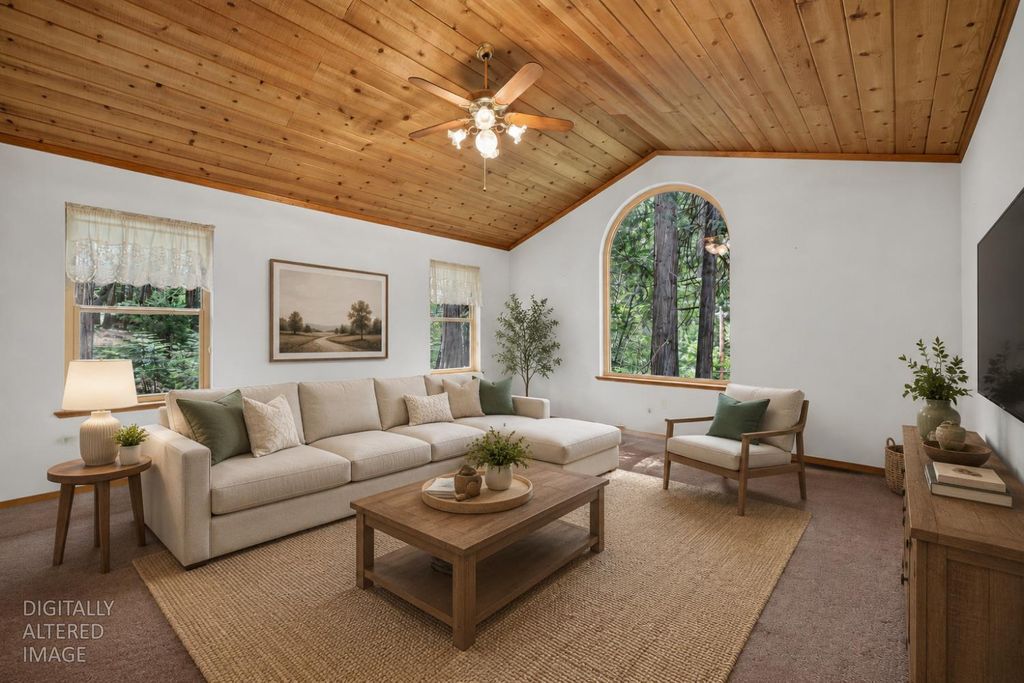 6460 Topaz Dr, Pollock Pines, CA 95726