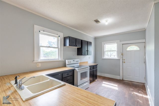 1810 Merchant Street, Abilene, TX 79603
