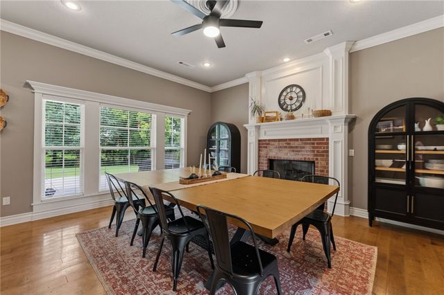 6826 Sunset Ridge Circle, Springdale, AR 72762