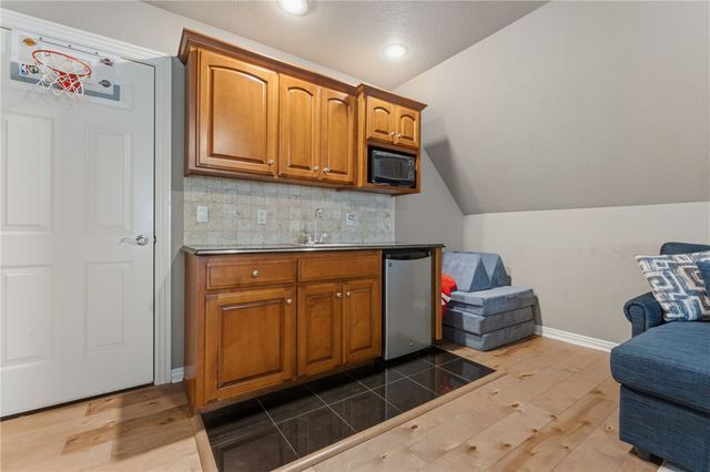 6826 Sunset Ridge Circle, Springdale, AR 72762