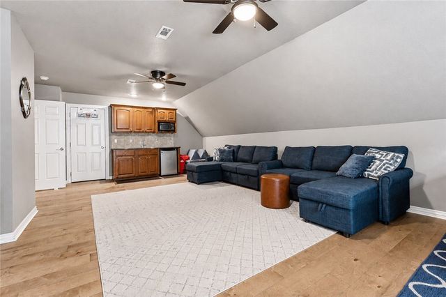 6826 Sunset Ridge Circle, Springdale, AR 72762