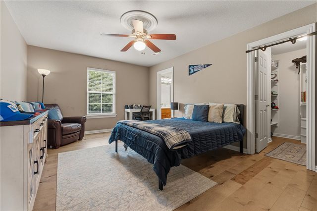 6826 Sunset Ridge Circle, Springdale, AR 72762
