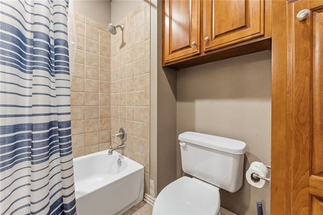 6826 Sunset Ridge Circle, Springdale, AR 72762