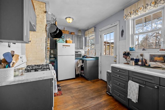 320 7th Street, Downers Grove, IL 60515