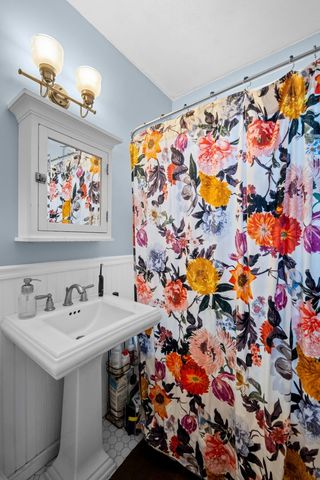 320 7th Street, Downers Grove, IL 60515