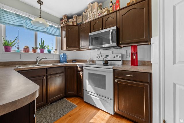2821 W 2330 S, Syracuse, UT 84075