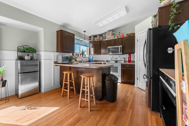 2821 W 2330 S, Syracuse, UT 84075