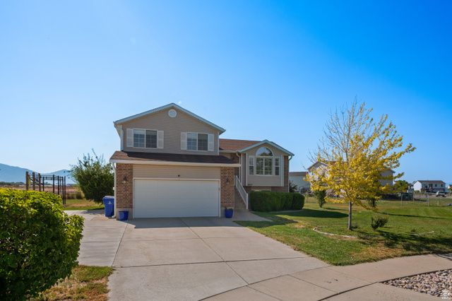 2821 W 2330 S, Syracuse, UT 84075