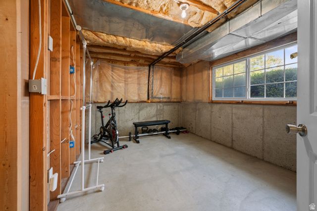 2821 W 2330 S, Syracuse, UT 84075