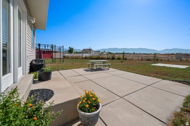 2821 W 2330 S, Syracuse, UT 84075