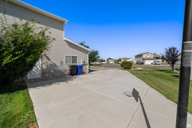 2821 W 2330 S, Syracuse, UT 84075