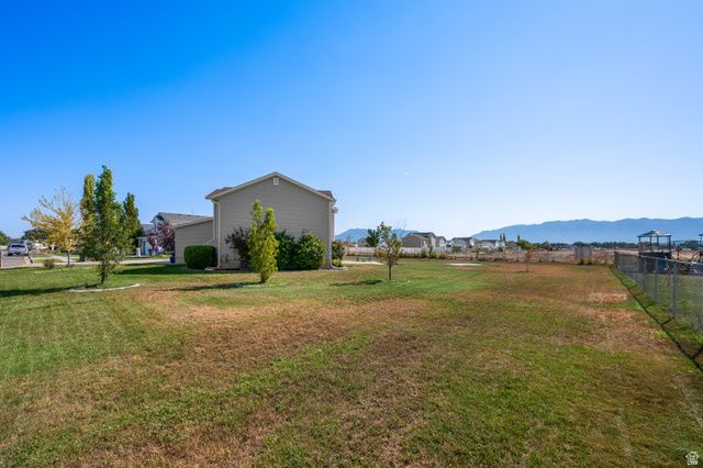2821 W 2330 S, Syracuse, UT 84075