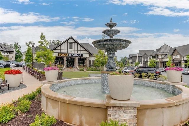 6623 Beacon Drive, Sandy Springs, GA 30328