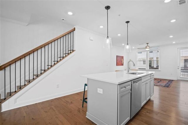 6623 Beacon Drive, Sandy Springs, GA 30328