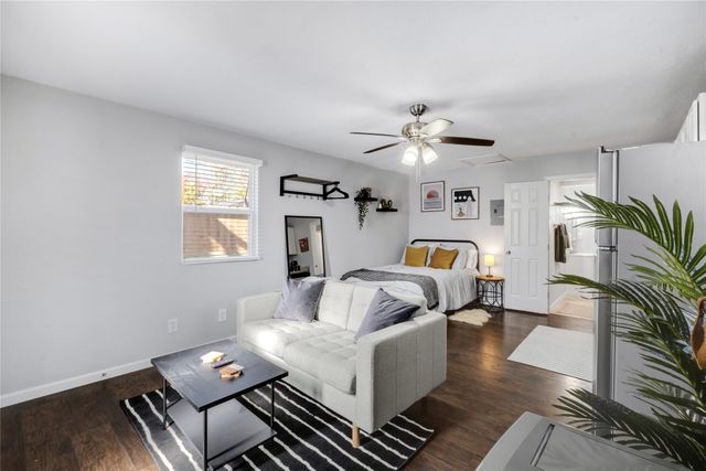 1227 Wilbur Street, Dallas, TX 75224