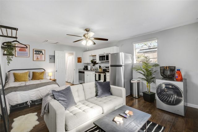 1227 Wilbur Street, Dallas, TX 75224