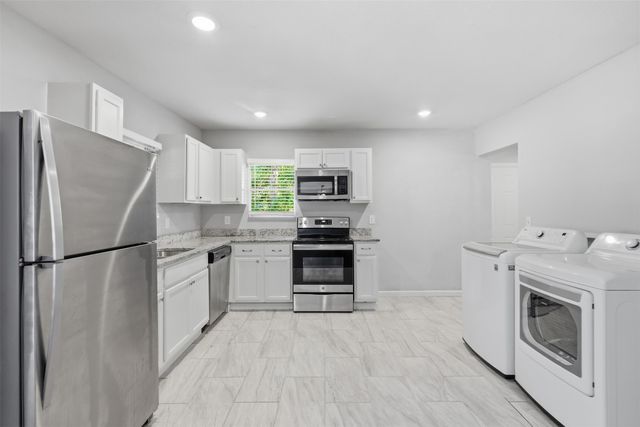 1227 Wilbur Street, Dallas, TX 75224