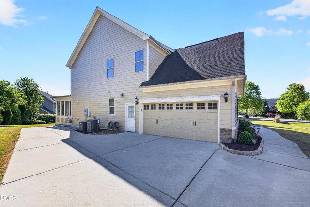 836 Boone Ridge Lane, Cary, NC 27519