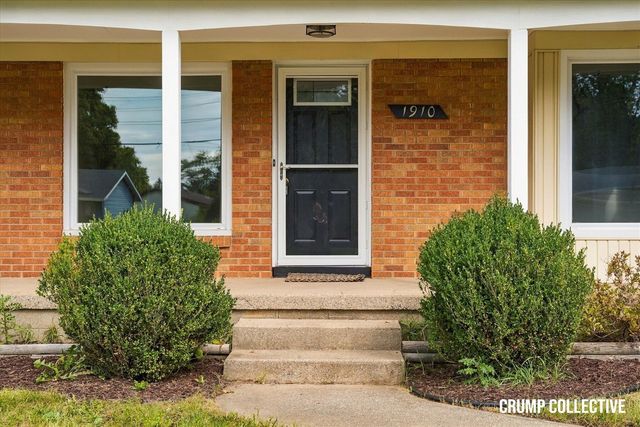 1910 Covington Drive, Grand Rapids, MI 49506
